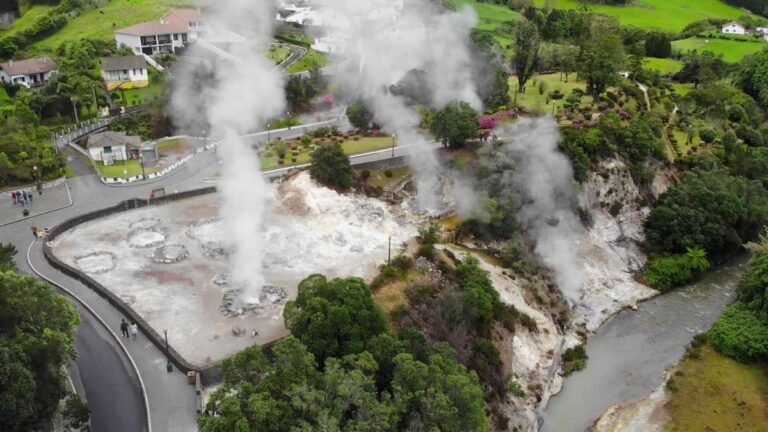Furnas