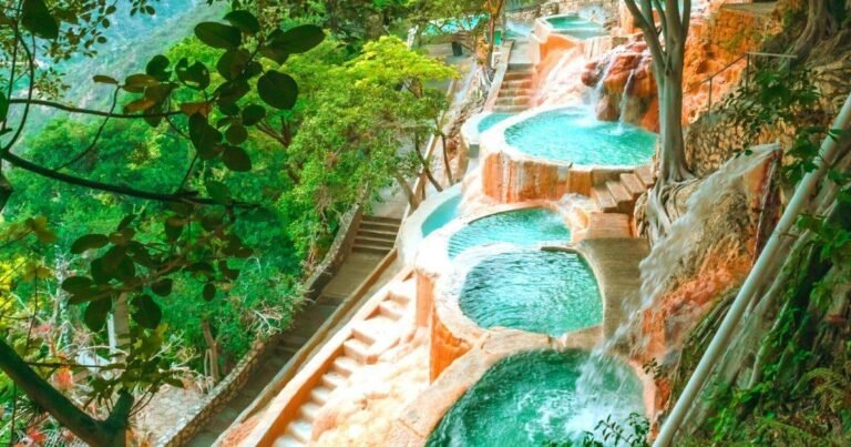 Las Grutas de Tolantongo, Mexico