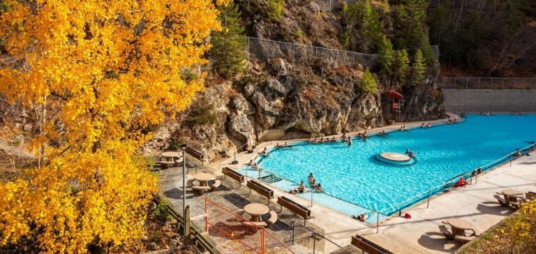 Radium Hot Springs, Canada